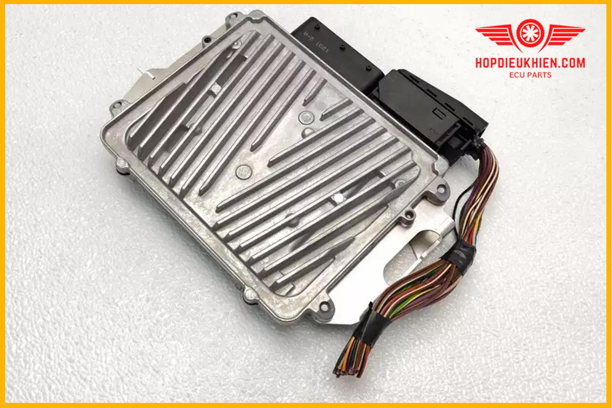 Hop-ecu-a156-mercedes-s63-w221 (4)